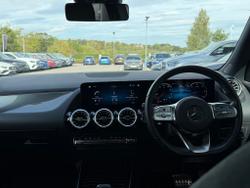 MERCEDES-BENZ GLA Photo 5