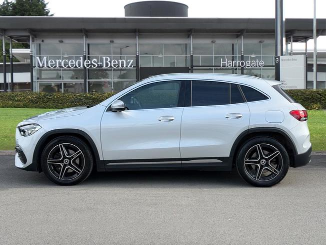 MERCEDES-BENZ GLA Photo 7