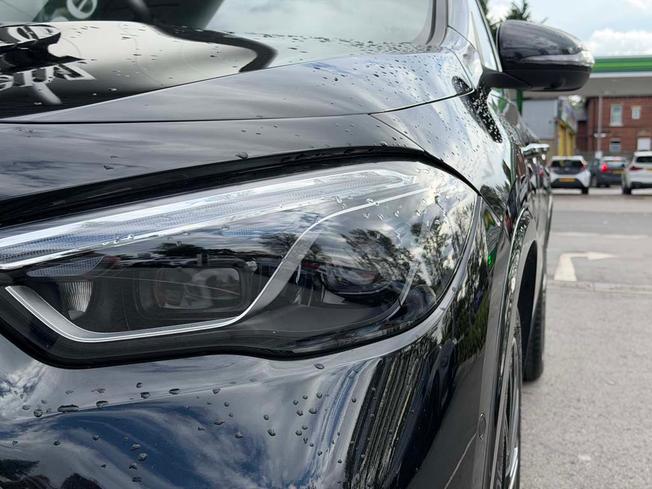 MERCEDES-BENZ GLA Photo 11