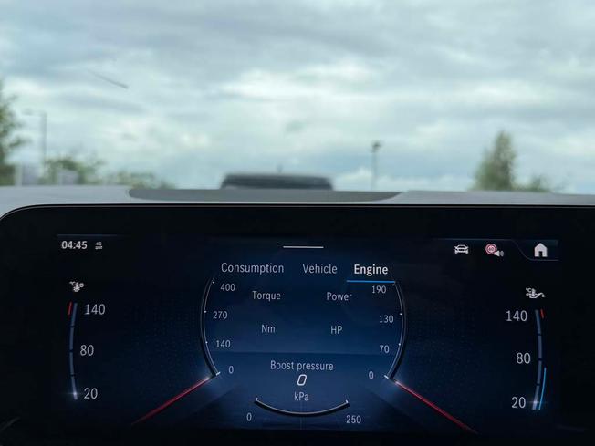MERCEDES-BENZ GLA Photo 40
