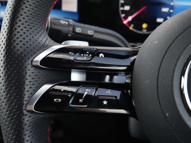 MERCEDES-BENZ Gla Photo 12