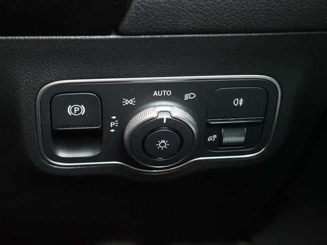 MERCEDES-BENZ Gla Photo 15