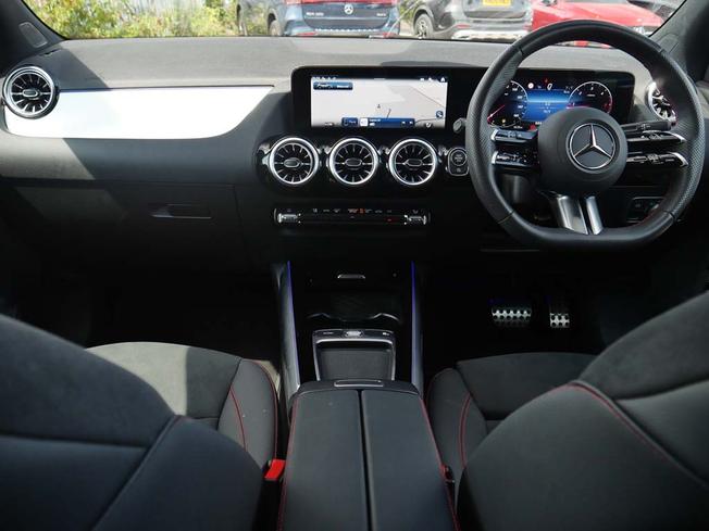 MERCEDES-BENZ Gla Photo 5