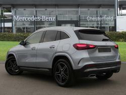 MERCEDES-BENZ GLA Photo 2
