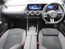 MERCEDES-BENZ GLA Photo 5
