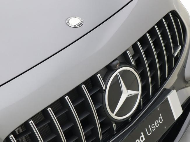 MERCEDES-BENZ GLA Photo 15