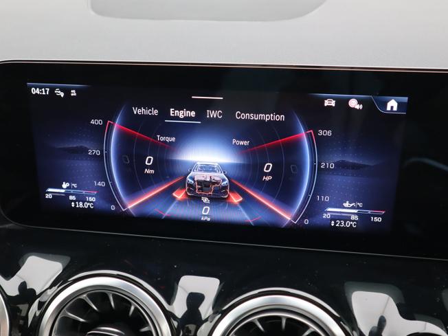MERCEDES-BENZ GLA Photo 41