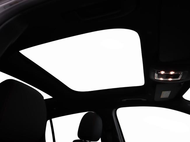 MERCEDES-BENZ GLA Photo 45