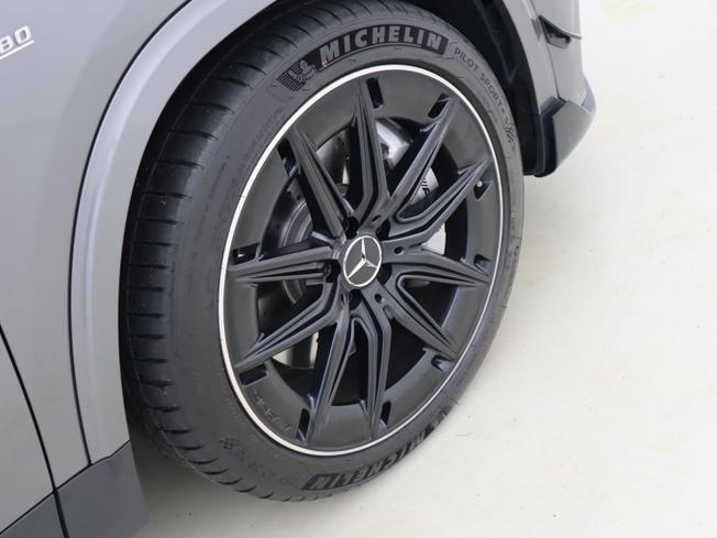 MERCEDES-BENZ GLA Photo 6