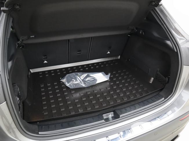 MERCEDES-BENZ GLA Photo 9