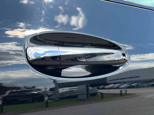 MERCEDES-BENZ Gla Photo 16