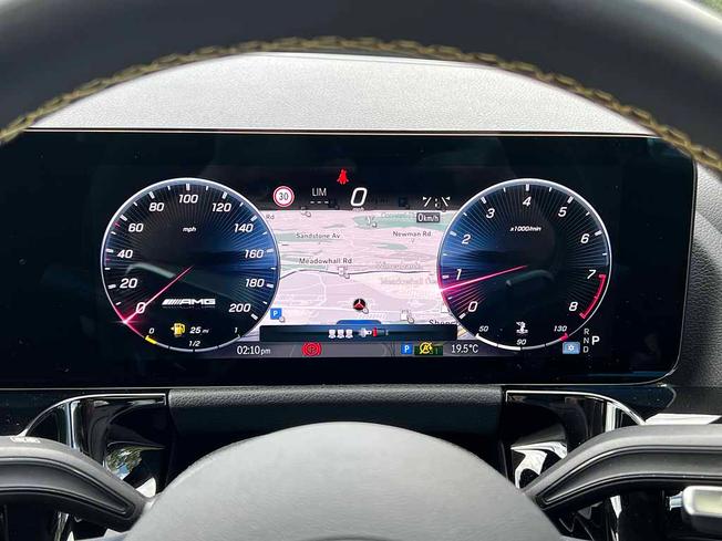 MERCEDES-BENZ Gla Photo 48
