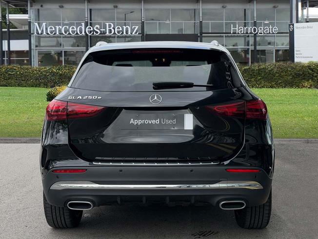 MERCEDES-BENZ GLA Photo 11