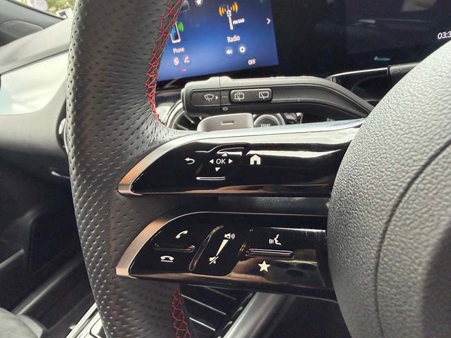 MERCEDES-BENZ GLA Photo 29