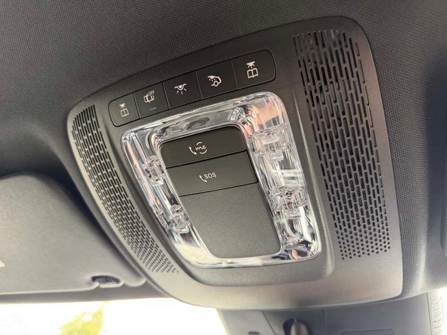 MERCEDES-BENZ GLA Photo 31