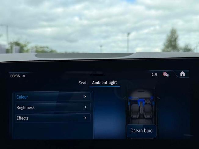 MERCEDES-BENZ GLA Photo 35