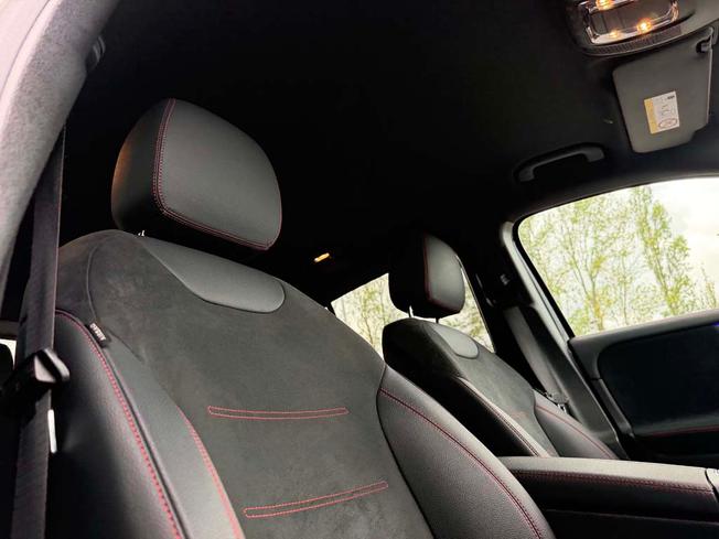 MERCEDES-BENZ GLA Photo 41