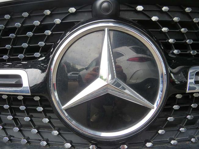MERCEDES-BENZ GLA Photo 21