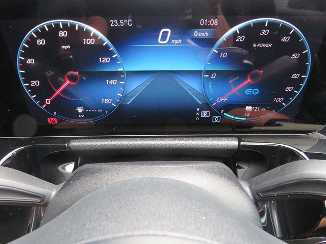 MERCEDES-BENZ GLA Photo 31