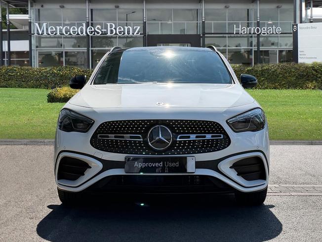 MERCEDES-BENZ GLA Photo 10