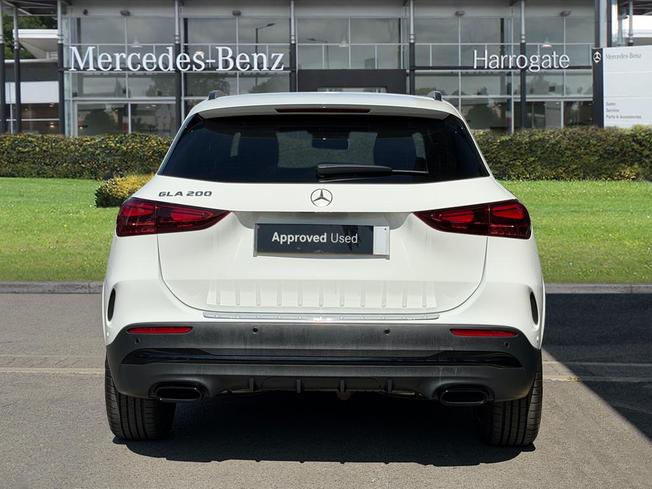 MERCEDES-BENZ GLA Photo 11