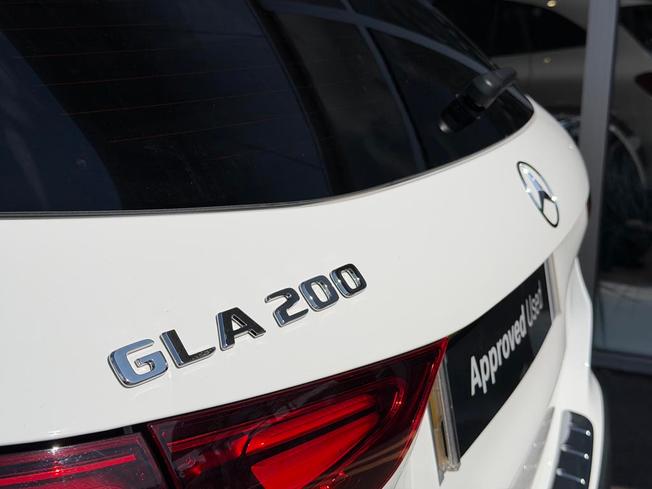 MERCEDES-BENZ GLA Photo 20