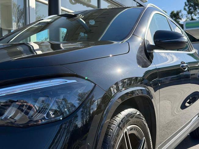 MERCEDES-BENZ GLA Photo 13
