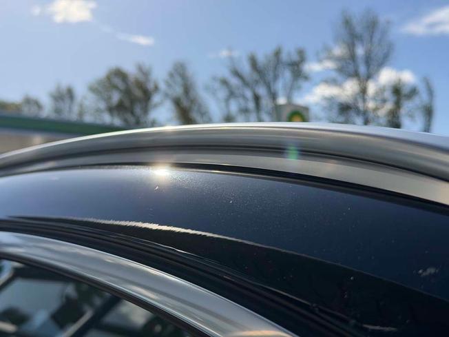 MERCEDES-BENZ GLA Photo 17