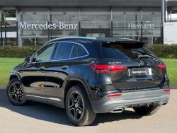 MERCEDES-BENZ GLA Photo 2