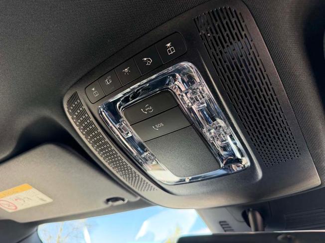 MERCEDES-BENZ GLA Photo 28