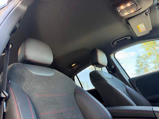 MERCEDES-BENZ GLA Photo 37