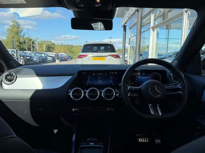 MERCEDES-BENZ GLA Photo 38