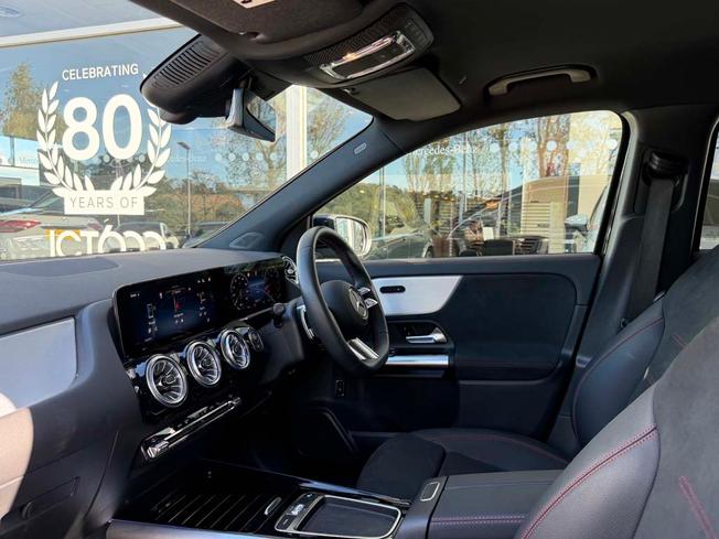 MERCEDES-BENZ GLA Photo 40