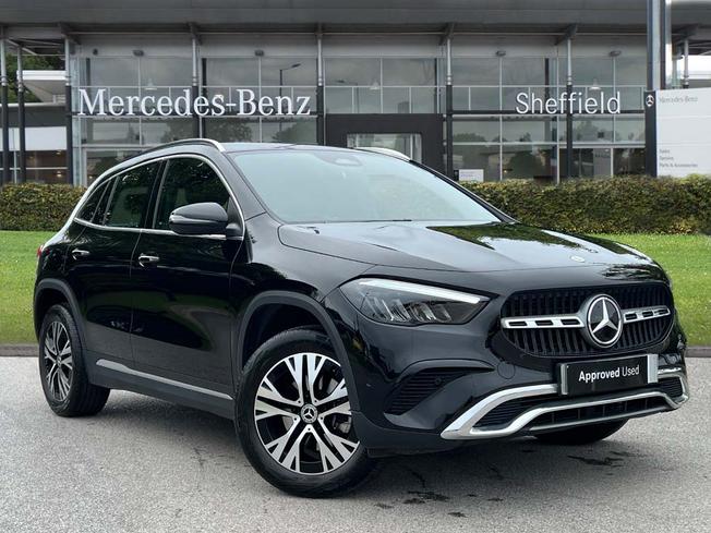 MERCEDES-BENZ GLA Photo 1