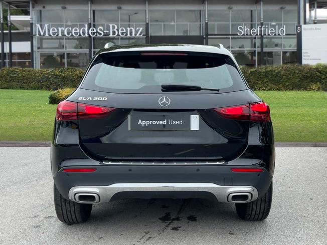 MERCEDES-BENZ GLA Photo 11