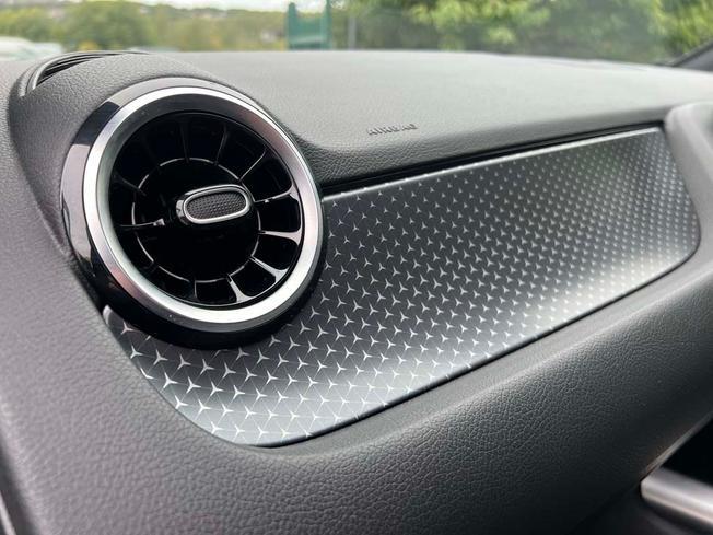 MERCEDES-BENZ GLA Photo 39