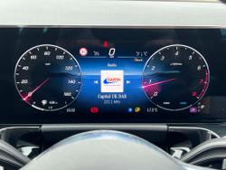 MERCEDES-BENZ GLA Photo 4