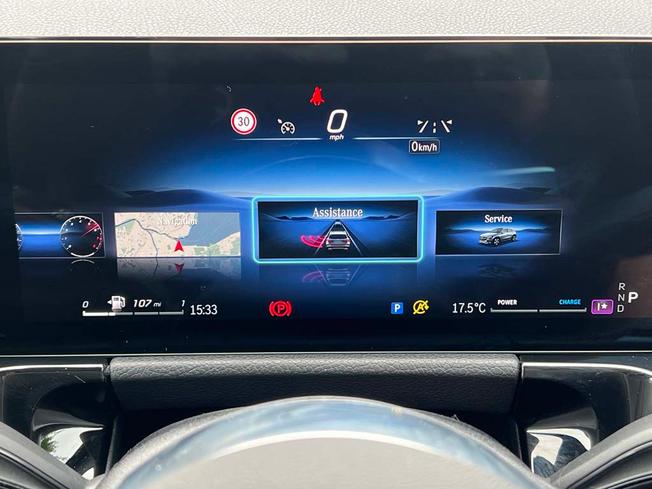 MERCEDES-BENZ GLA Photo 42