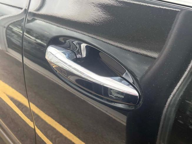 MERCEDES-BENZ Gla Photo 16