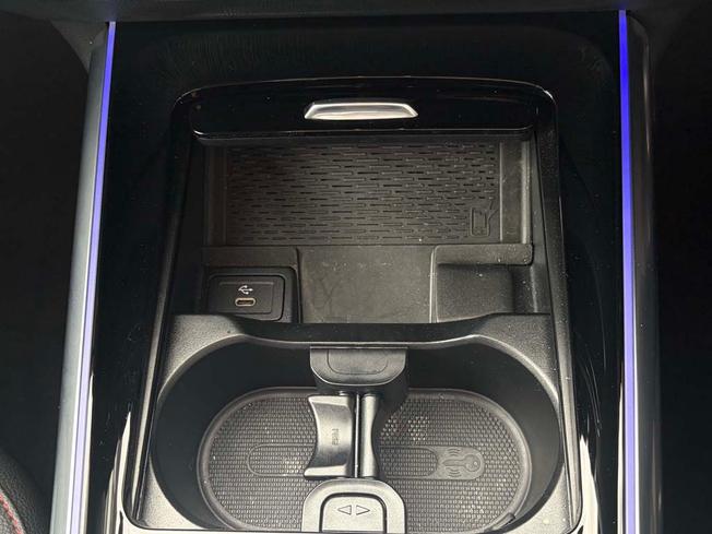 MERCEDES-BENZ Gla Photo 36
