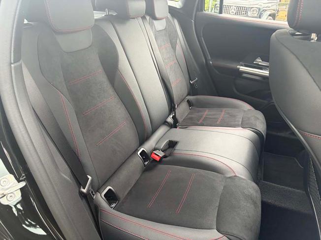 MERCEDES-BENZ Gla Photo 40