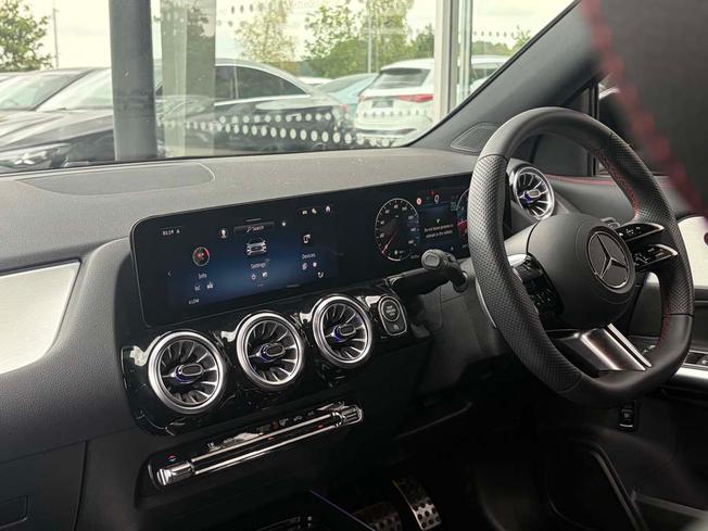 MERCEDES-BENZ Gla Photo 41