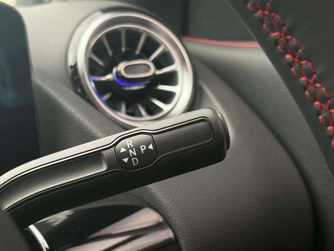 MERCEDES-BENZ Gla Photo 42