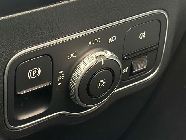 MERCEDES-BENZ Gla Photo 44