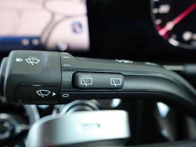 MERCEDES-BENZ GLA Photo 18
