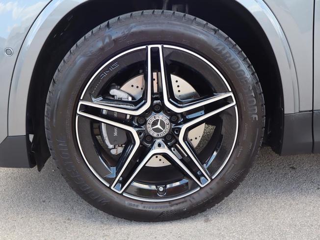 MERCEDES-BENZ GLA Photo 23