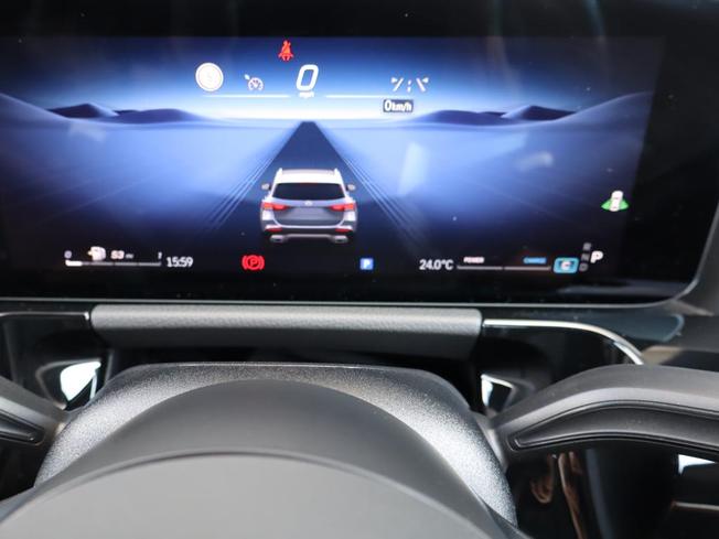 MERCEDES-BENZ GLA Photo 26
