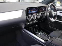 MERCEDES-BENZ GLA Photo 3