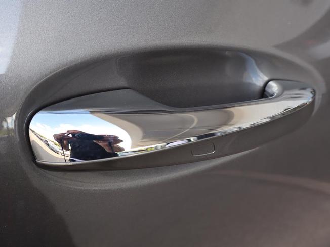MERCEDES-BENZ GLA Photo 39