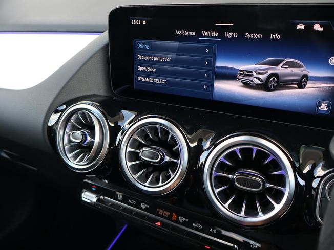 MERCEDES-BENZ GLA Photo 44